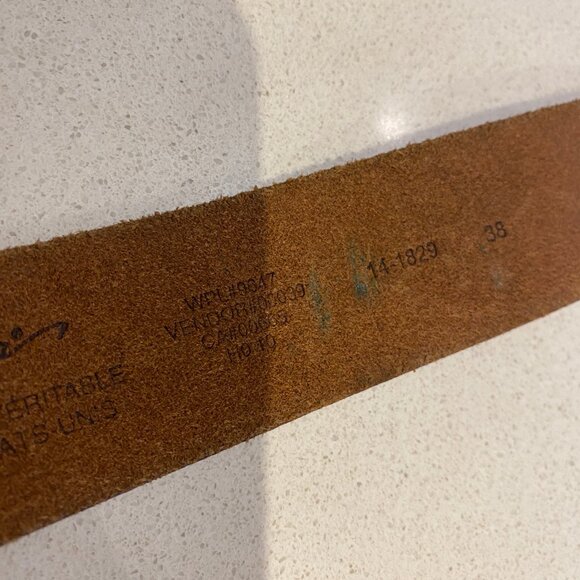 Eddie Bauer leather Belt with buckle (Canada Goose design) size 38 - Picture 7 of 14